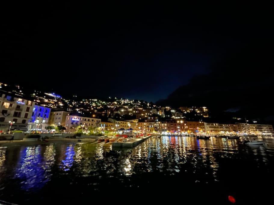 Maddy House - 50 Mt Dal Mare Villa Porto Santo Stefano  Buitenkant foto