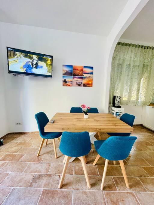 Maddy House - 50 Mt Dal Mare Villa Porto Santo Stefano  Buitenkant foto